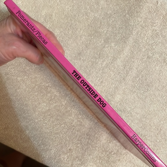 📚2/$6  The Outside Dog - Picture 3 of 12